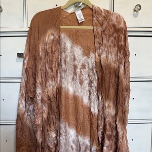 Brown and White Tie-Dye Kimono